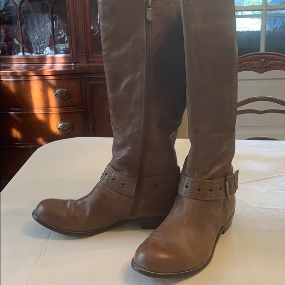 Adrienne Vittadina Boots. Size 8 1/2M Boots - Picture 2 of 12